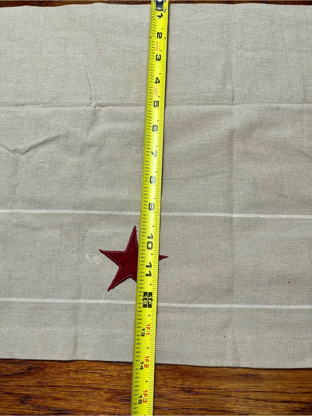 NWOT Country House Collection Heritage Star Lined Valence Taupe,Burgundy Red